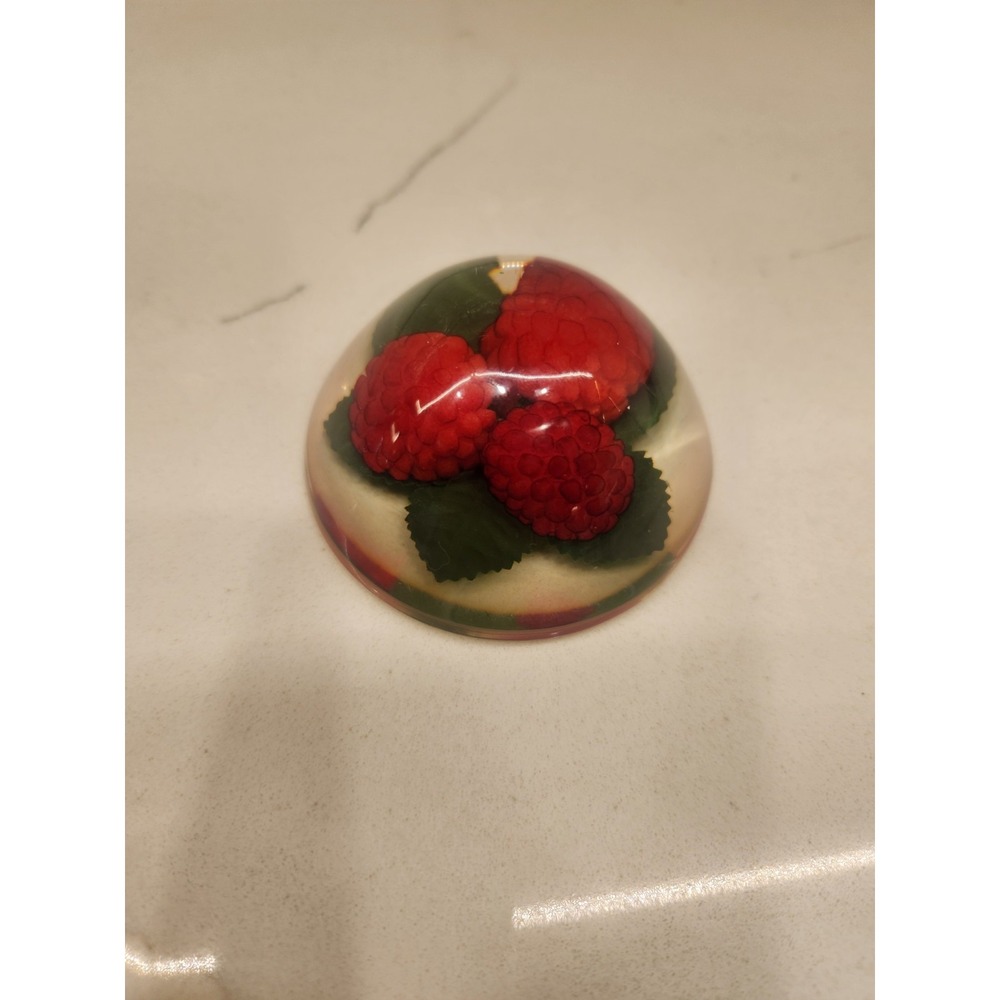 Vintage Domed Clear Acrylic Lucite And Red Raspberry Fruit Paperweight 3 Inches - Picture 5 of 7